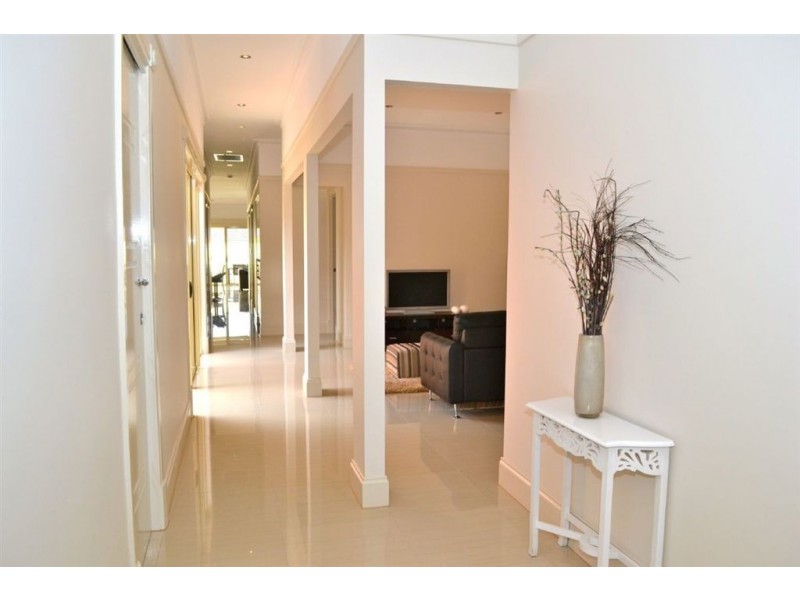 8B Martin Street, Glynde SA 5070