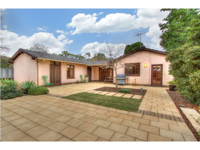 2 Grandview Ave, (adj Myrtle Bank), Urrbrae SA 5064