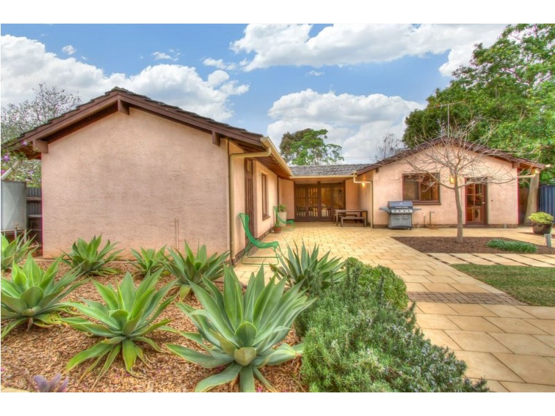 2 Grandview Ave, (adj Myrtle Bank), Urrbrae SA 5064