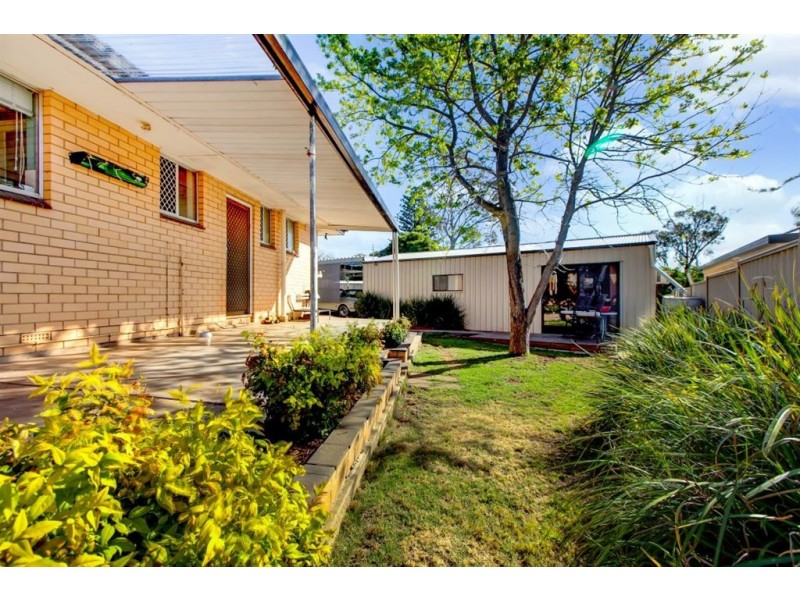 25 Lindsay Avenue, Valley View SA 5093