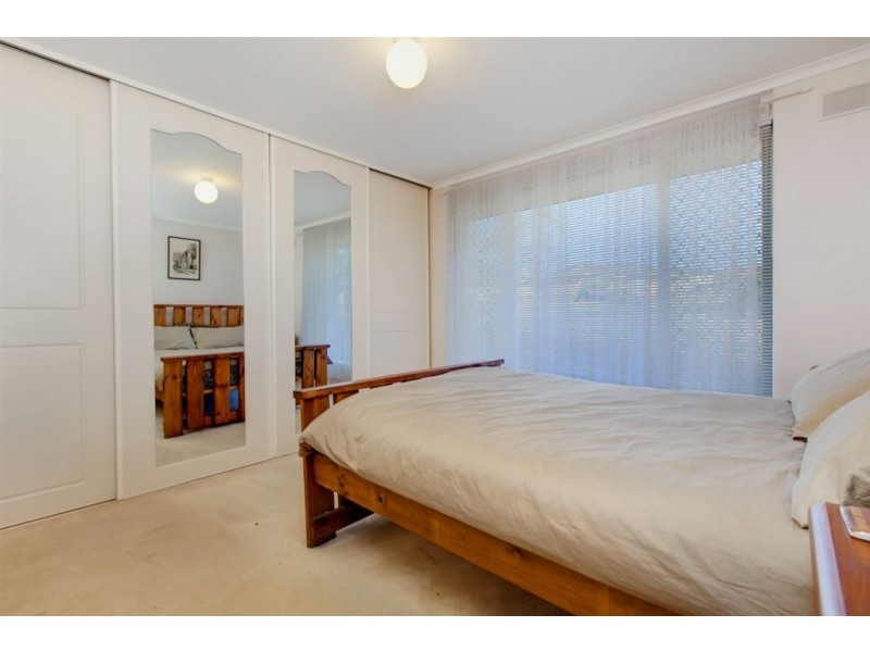 25 Lindsay Avenue, Valley View SA 5093