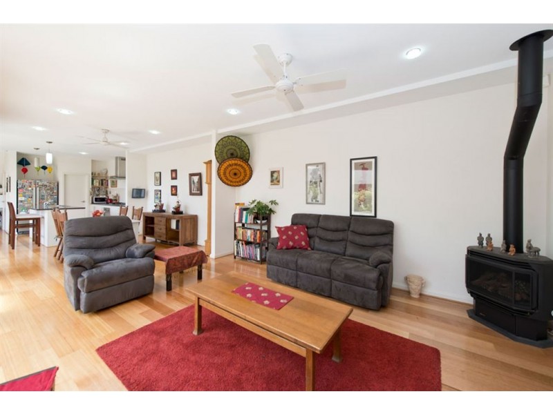 8 Lochiel Parkway, Campbelltown SA 5074