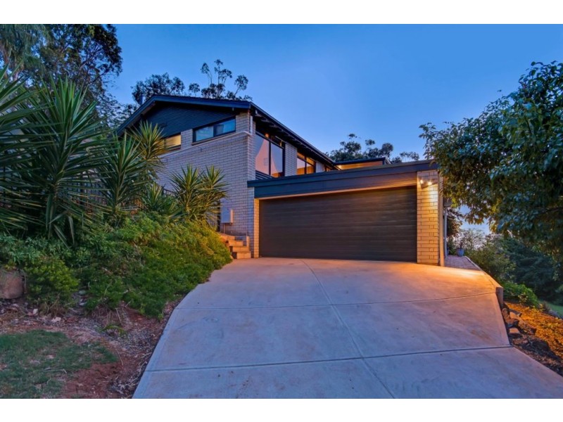 31 Woodhouse Crescent, Wattle Park SA 5066
