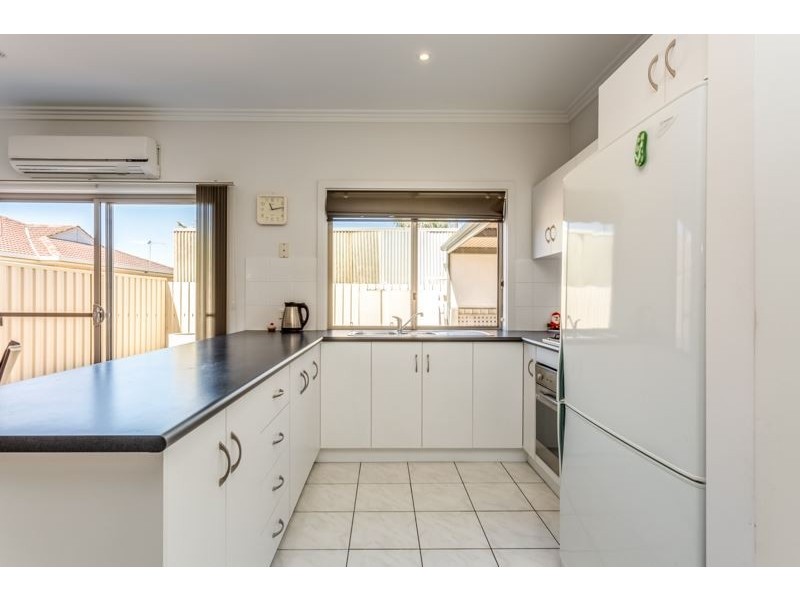 Res 5/5-7 Rosette Avenue, Para Hills West SA 5096
