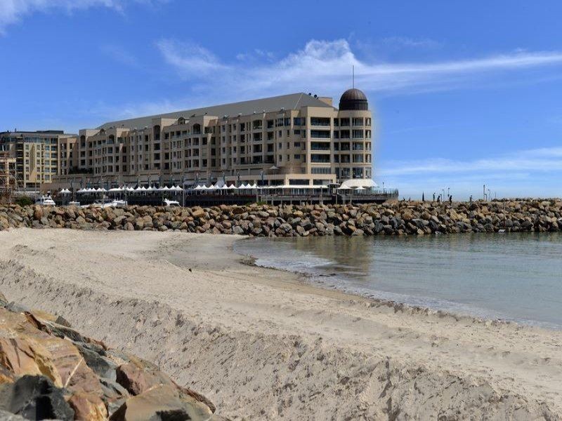 2.6/8-9 North Esplanade, Glenelg North SA 5045