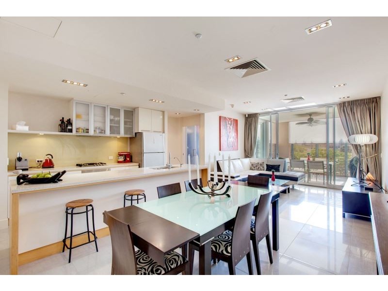 2.6/8-9 North Esplanade, Glenelg North SA 5045