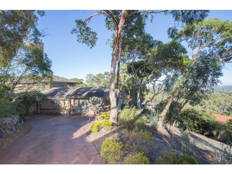 8 Tatiara Grove, Rostrevor SA 5073