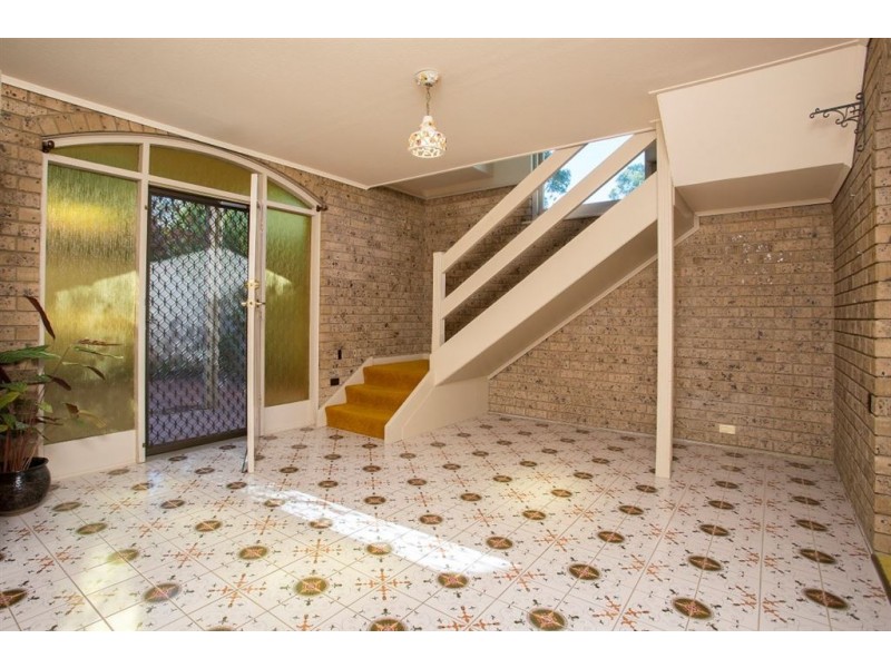 8 Tatiara Grove, Rostrevor SA 5073