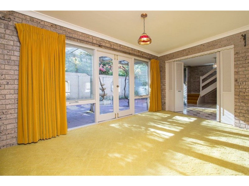 8 Tatiara Grove, Rostrevor SA 5073