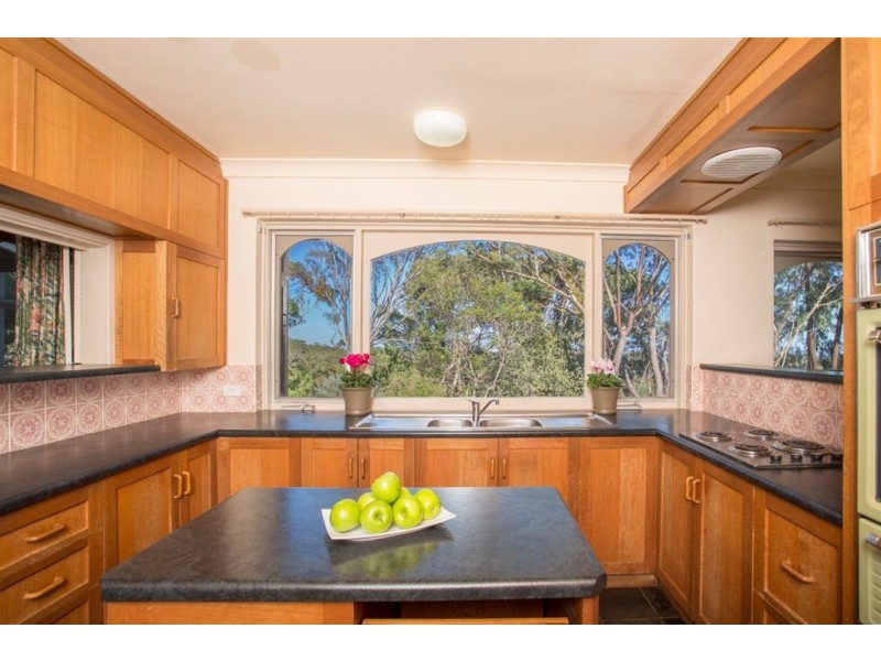 8 Tatiara Grove, Rostrevor SA 5073