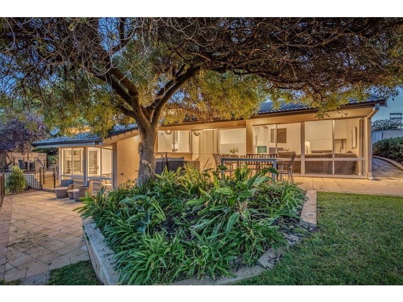 102 Coach Road, (above Rosslyn Park), Skye SA 5072