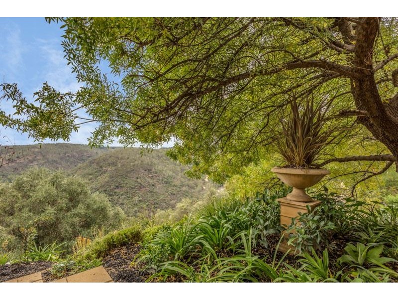 102 Coach Road, (above Rosslyn Park), Skye SA 5072