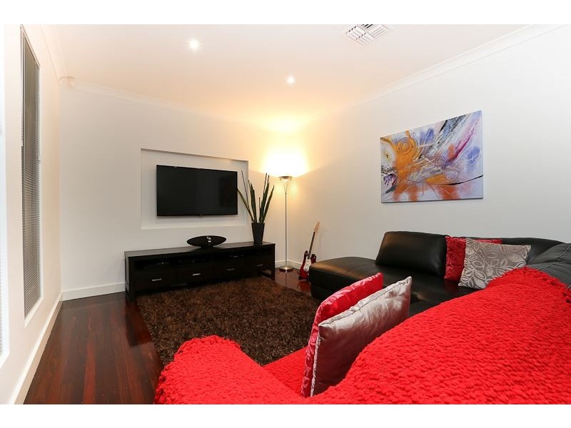 6 Acacia Avenue, Campbelltown SA 5074