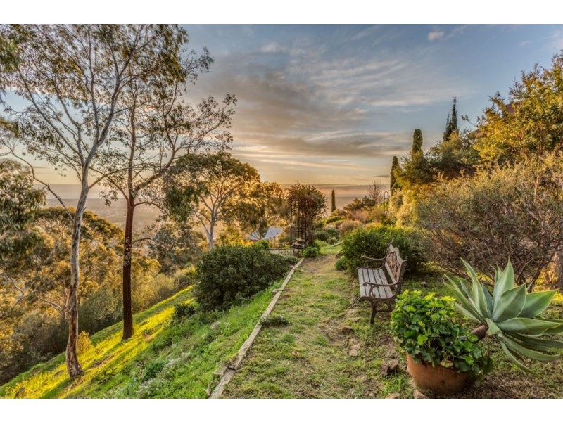 6 Seaview Road, Mount Osmond SA 5064