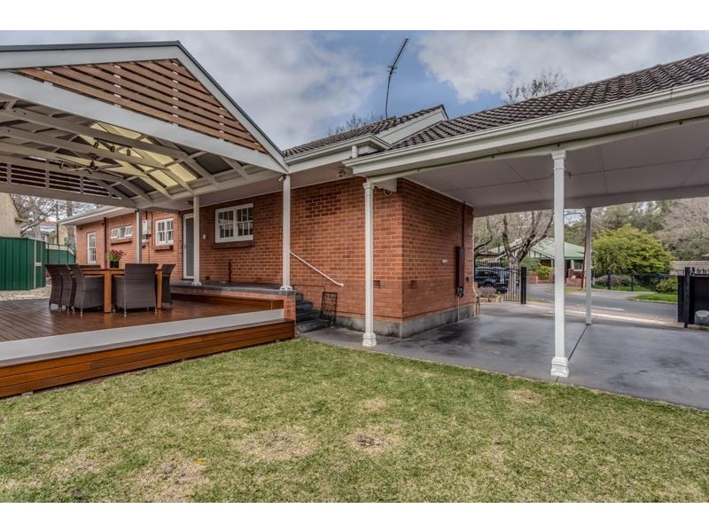 29 Hallett Rd, (fronts Cowan St), Erindale SA 5066