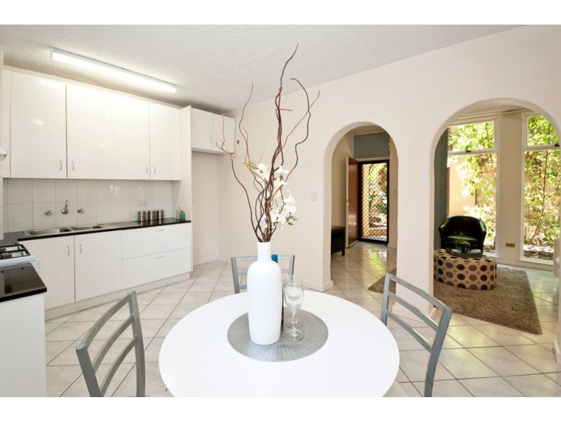9/23 Moseley Street, Glenelg SA 5045