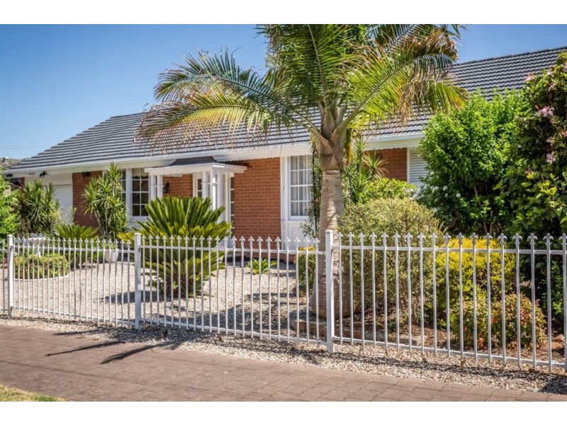 13 Richardson Avenue, Tranmere SA 5073