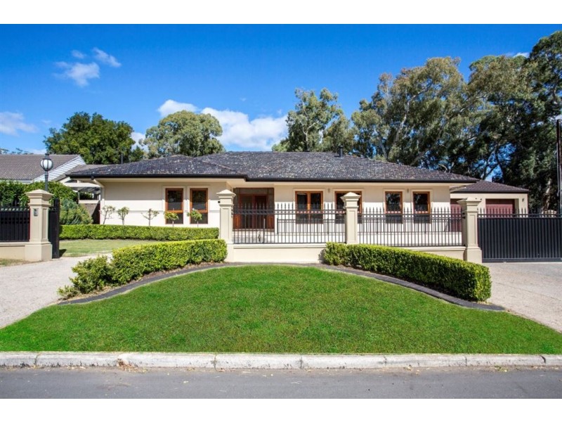 2 Rosedale Avenue, Wattle Park SA 5066