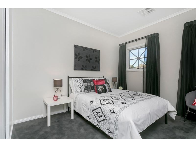 House 1/53 Bishops Place, Kensington SA 5068