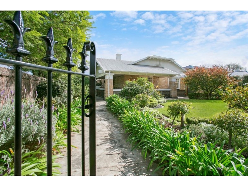 10 Deepdene Avenue, Westbourne Park SA 5041