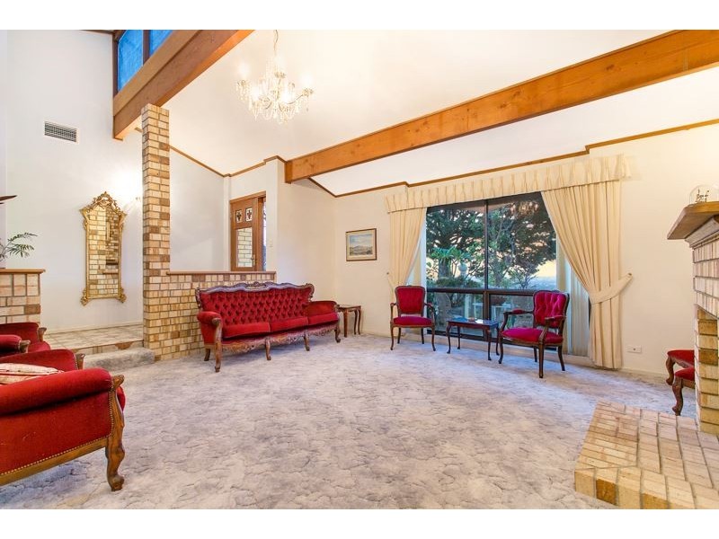 21 Woodhouse Crescent, Wattle Park SA 5066