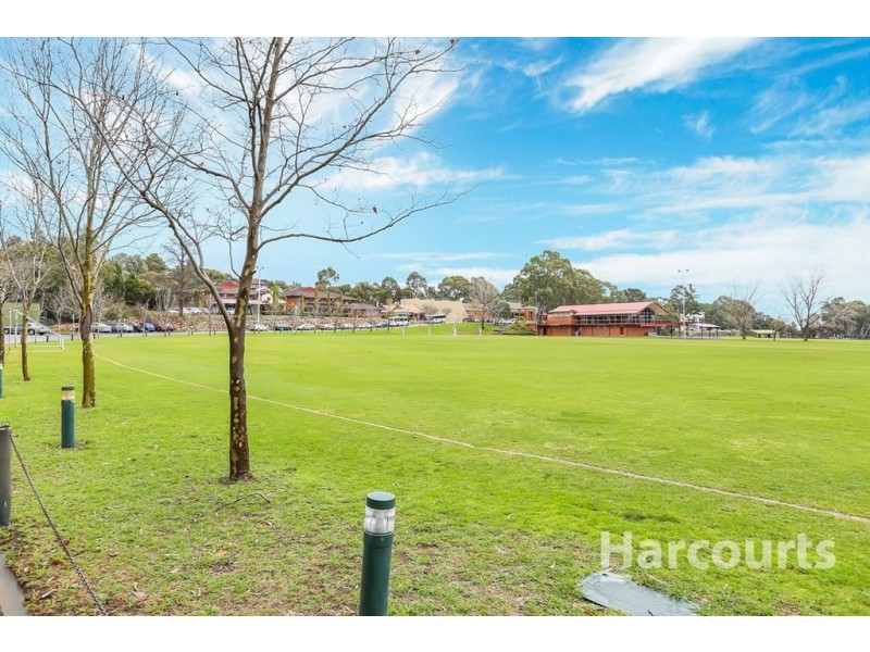 7 Heather Ave, (adj. Rostrevor), Woodforde SA 5072