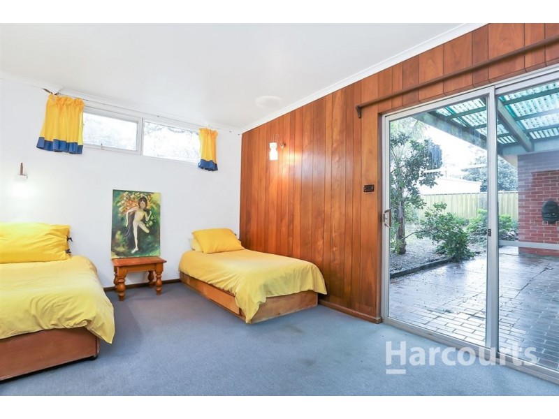 7 Heather Ave, (adj. Rostrevor), Woodforde SA 5072