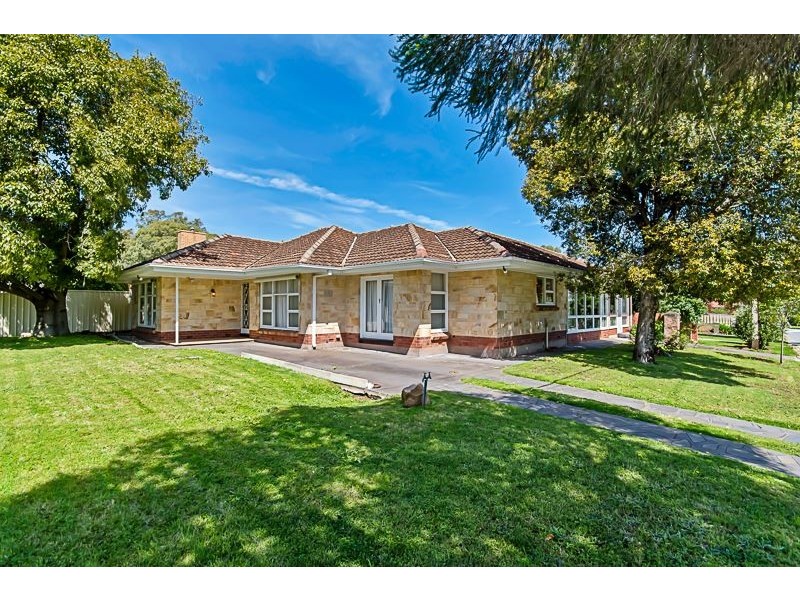 16 College Drive, Rostrevor SA 5073