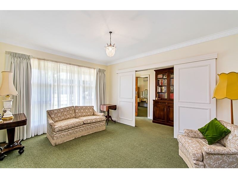 16 College Drive, Rostrevor SA 5073