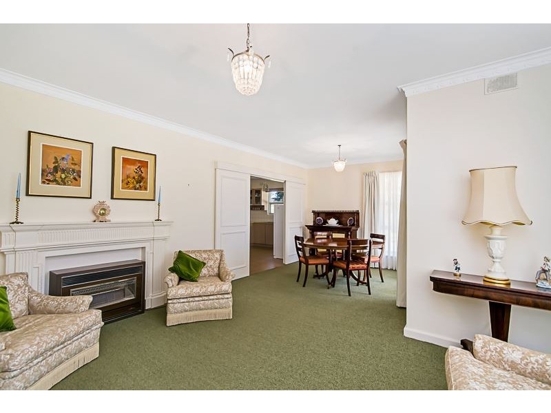 16 College Drive, Rostrevor SA 5073