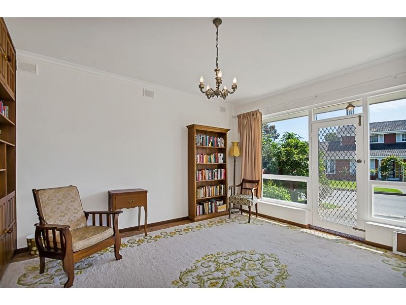 16 College Drive, Rostrevor SA 5073