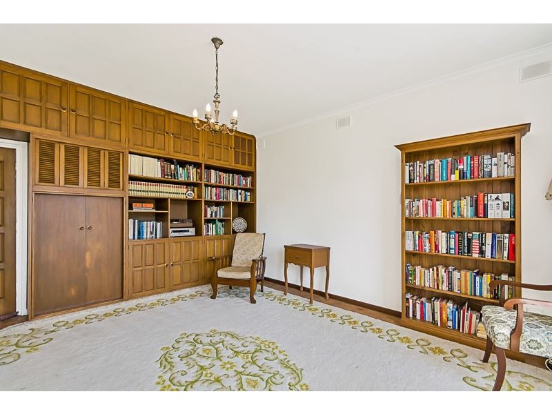 16 College Drive, Rostrevor SA 5073