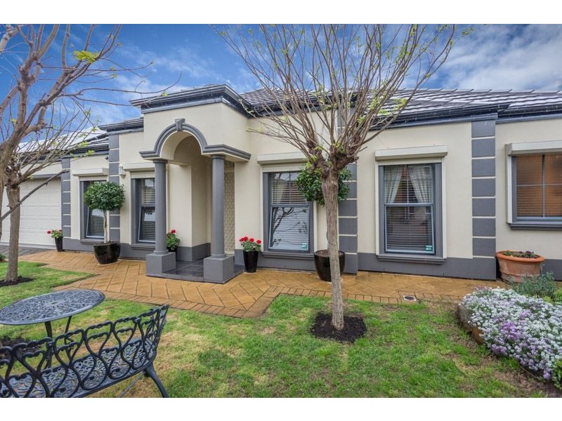 21 Piccadilly Crescent, Campbelltown SA 5074