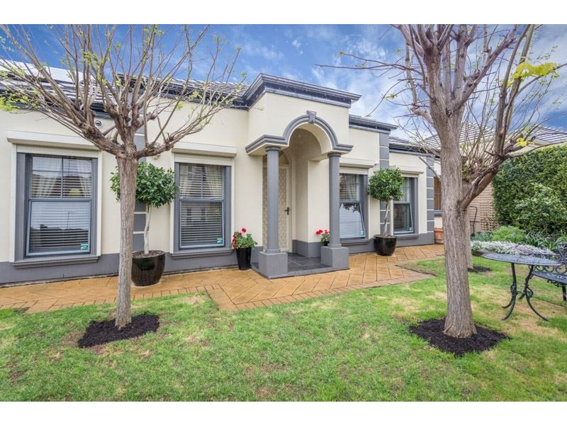 21 Piccadilly Crescent, Campbelltown SA 5074