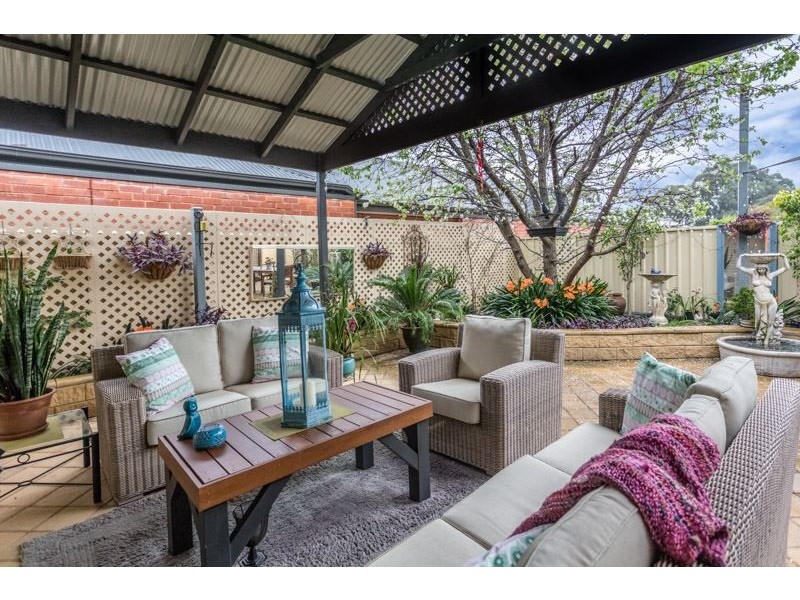 21 Piccadilly Crescent, Campbelltown SA 5074