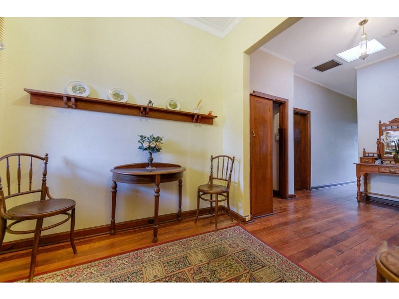 7 Glenrowan Avenue, Myrtle Bank SA 5064