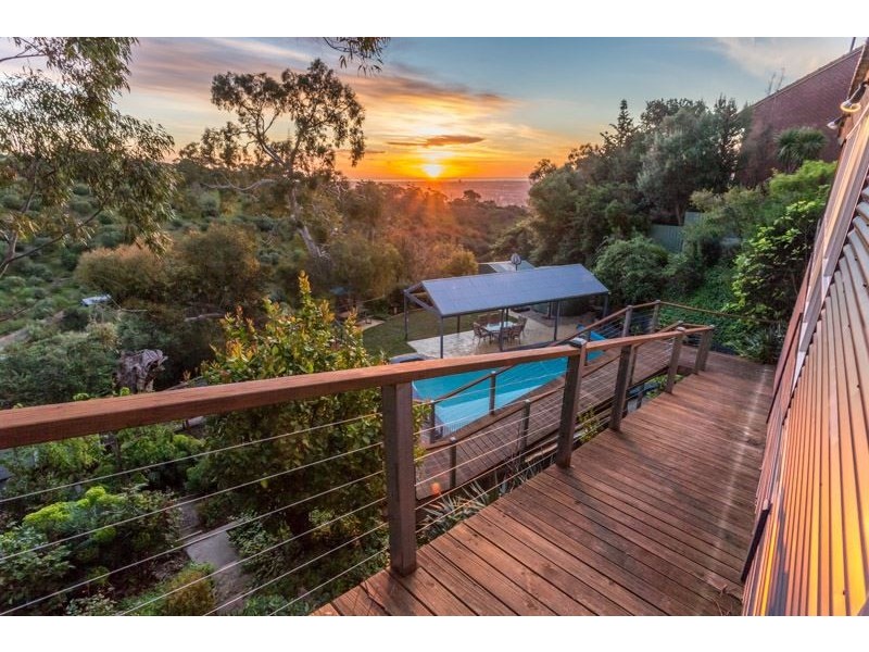 2 Knoll Crescent, Teringie SA 5072