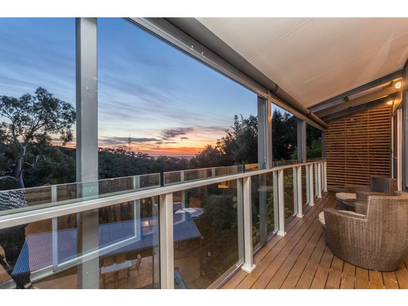 2 Knoll Crescent, Teringie SA 5072