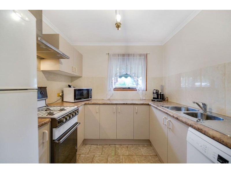 7 Nutter Court, Para Hills West SA 5096