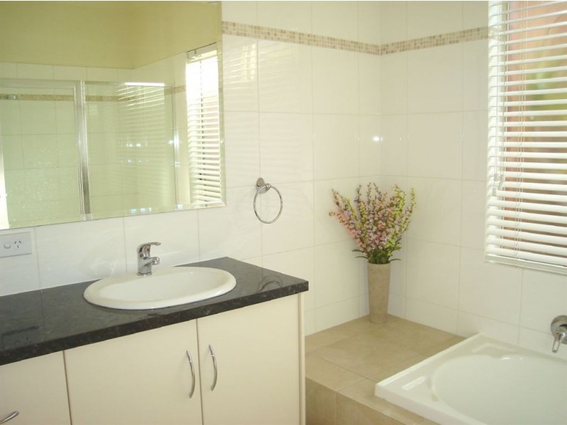 11 Moore Street, Tranmere SA 5073