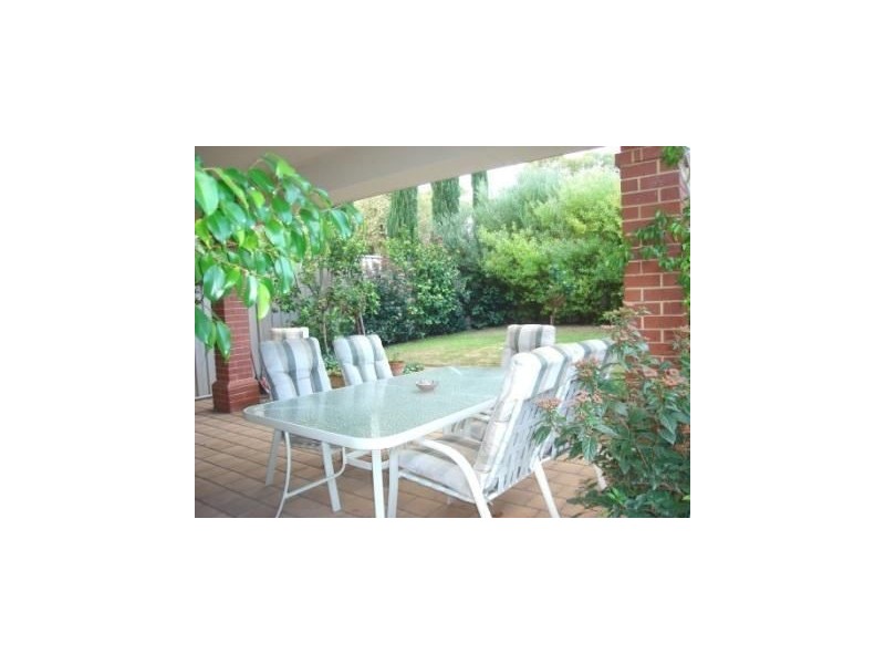 11 Moore Street, Tranmere SA 5073