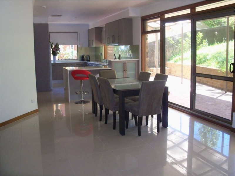 24 Grevillea Crescent, Stonyfell SA 5066