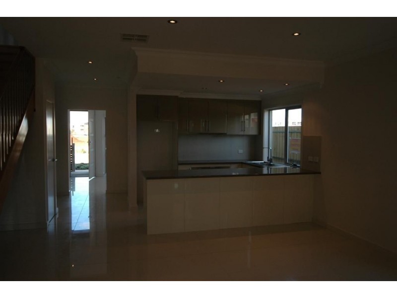 30 Victoria Parade, Mawson Lakes SA 5095