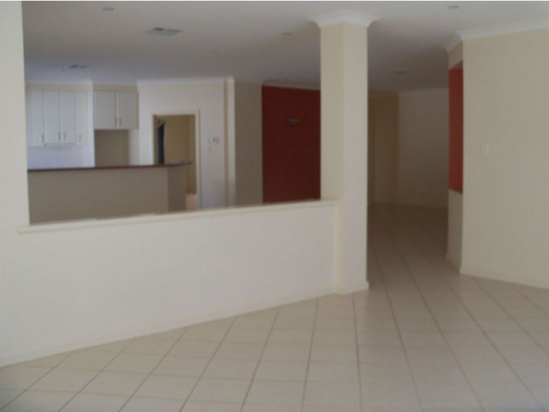 8 Paradale Drive, Tanunda SA 5352