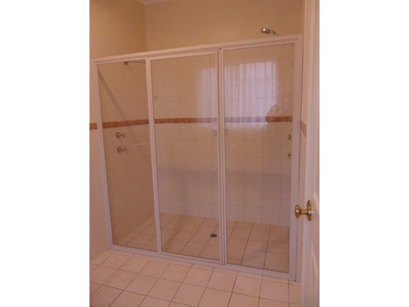 8 Paradale Drive, Tanunda SA 5352