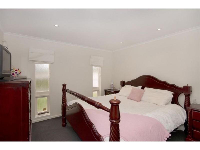 14 Anona Way, Fairview Park SA 5126