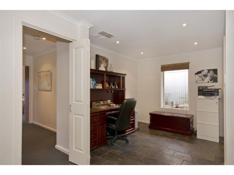 14 Anona Way, Fairview Park SA 5126