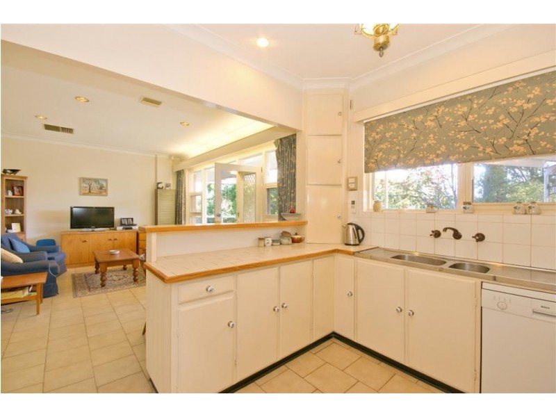 51 Crompton Drive, Wattle Park SA 5066