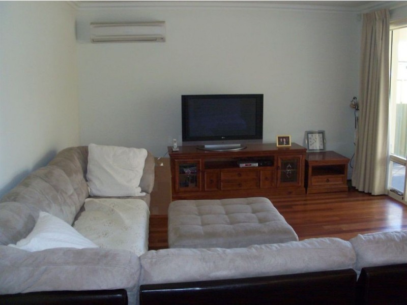 2 Austin Crescent, St Georges SA 5064