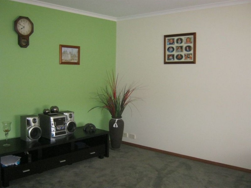 4 Castine Terrace, Riverton SA 5412